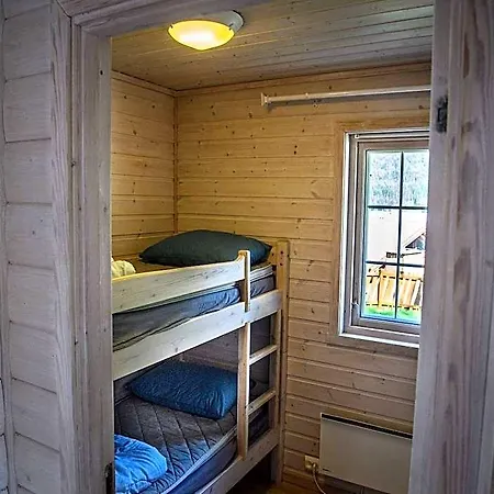 Ξενοδοχείο Spacious In Kinsarvik